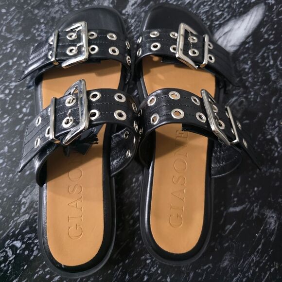 BRAND NEW BRAND NEW GIASONE BUCKLE TWO-STRAP SANDALS - Picture 6 of 15